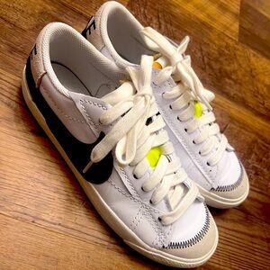 Nike Blazer Low 77 Jumbo-Women’s size 11